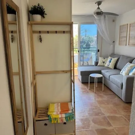 Apartment New 2 Minutes From The