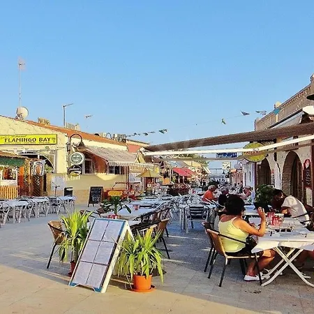 New 2 Minutes From The * Campoamor